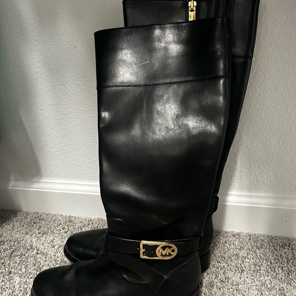 Michael Kors Black Leather Women's Boots - Picture 3 of 5